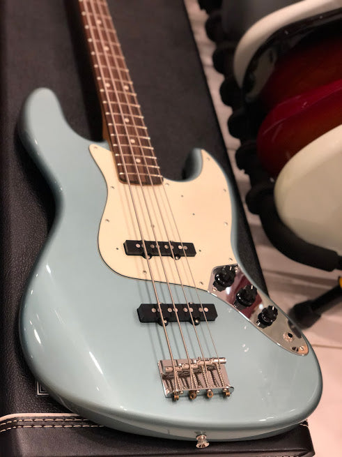 Tokai AJB-106 OTM/R Jazz Sound Bass Japan in Ocean Turquoise Metallic