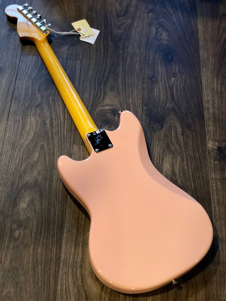 Fender Japan Traditional `70s Mustang in Flamingo Pink