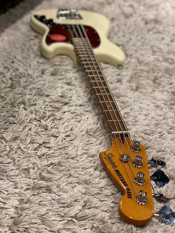 Squier Classic Vibe `60s Mustang Bass - Olympic White