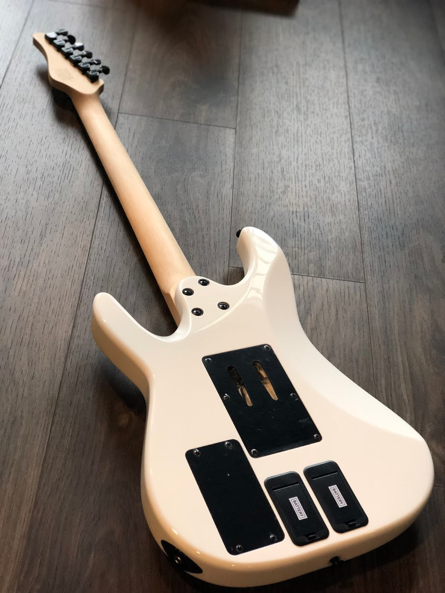 Schecter Sun Valley Super Shredder with Floyd Rose and Sustainiac in White