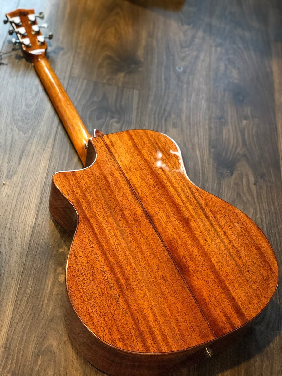 SQOE S360T SK in Natural with Solid Mahogany Top and Bevel Cut
