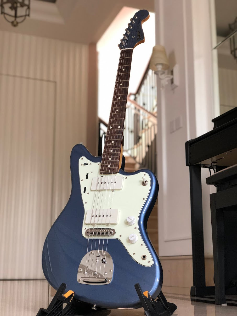 Tokai TJM-140 MH Silverstar Offset in Old Lake Placid Blue with Matching Headstock
