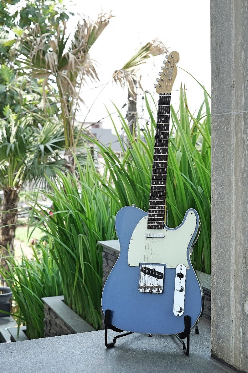 Tokai TTE-98B OLB/R Breezysound Vintage Series Japan in Old Lake Placid Blue