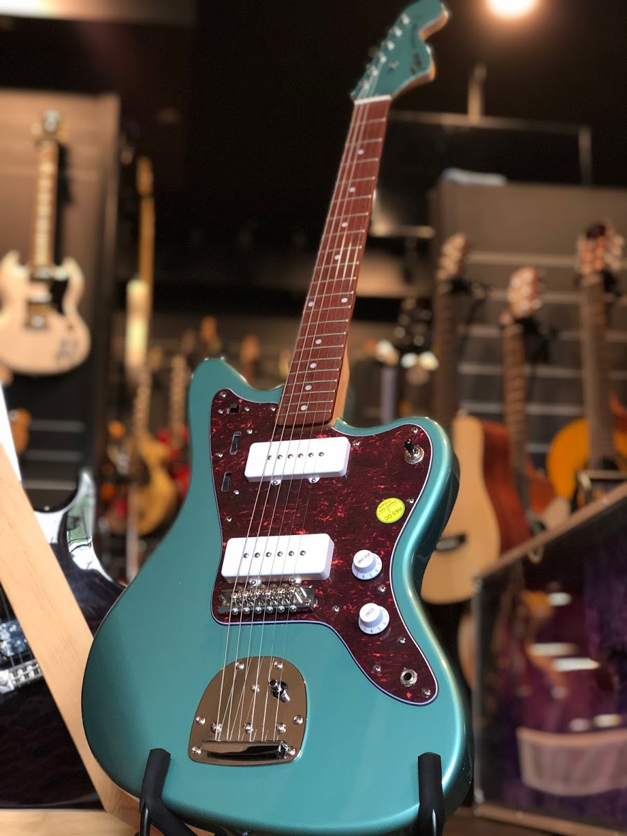 Tokai AJM-70 Silverstar Traditional Series in Ocean Turquoise Metallic