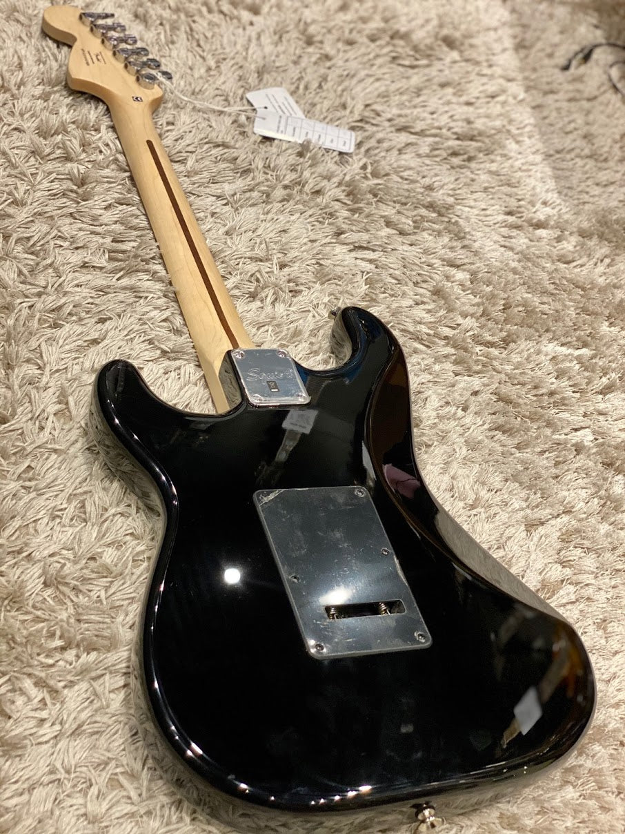 Squier Standard Fat Stratocaster รุ่นพิเศษ Black Mirror