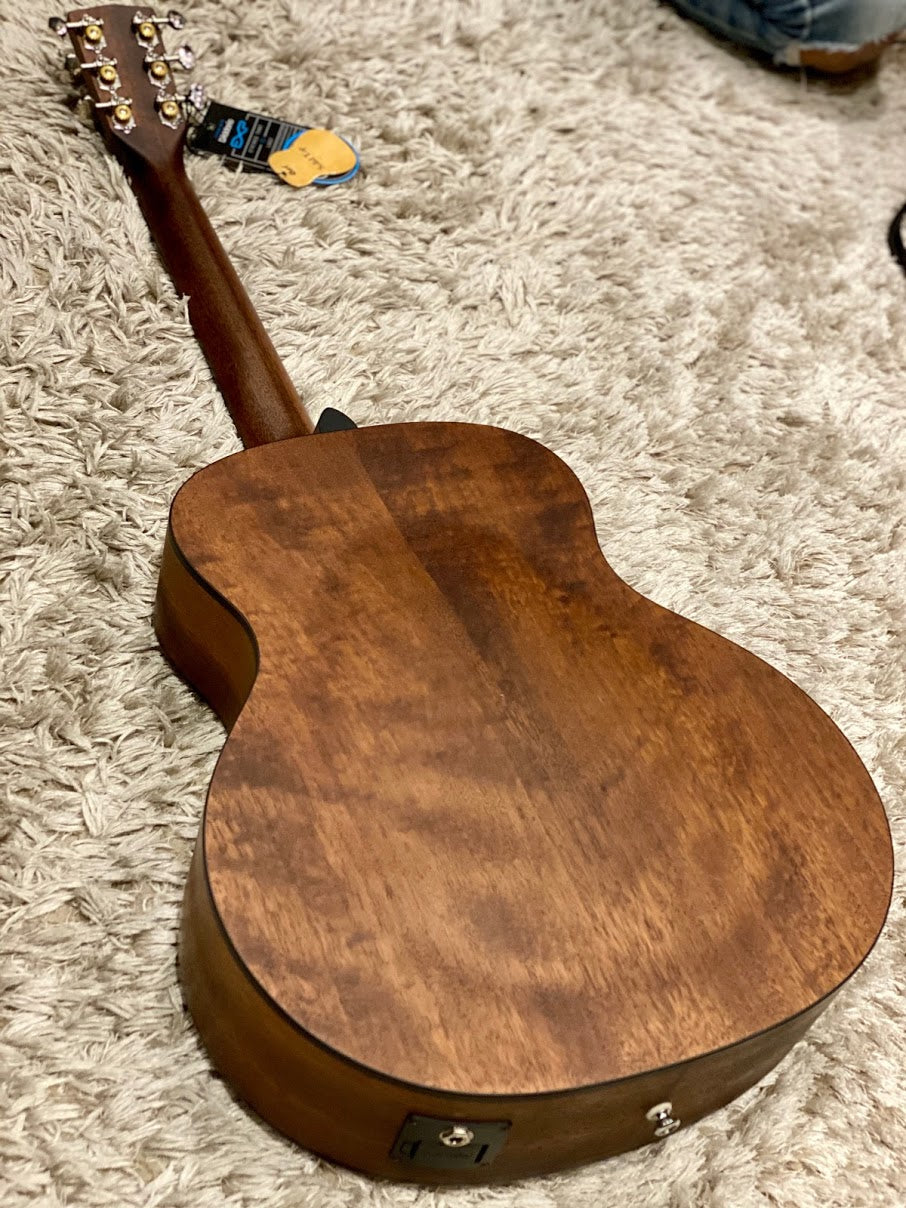 Cort Little CJ with Bag in Open Pore Natural