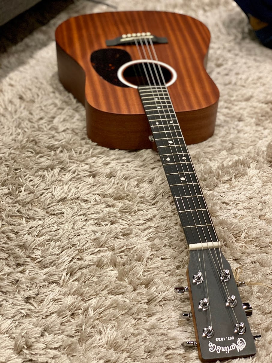 Martin DJR-10E Sapele Dreadnought Junior