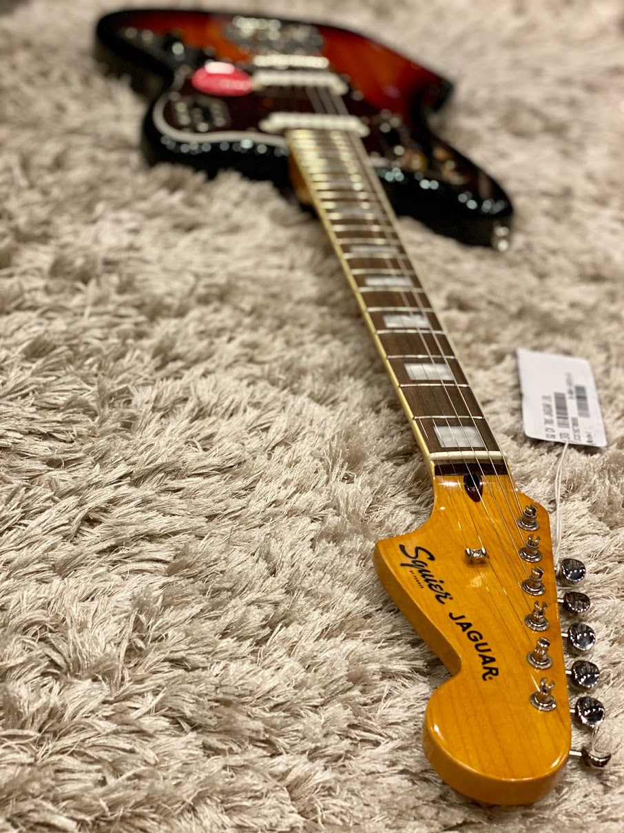 Squier Classic Vibe `70s Jaguar - 3 Tone Sunburst