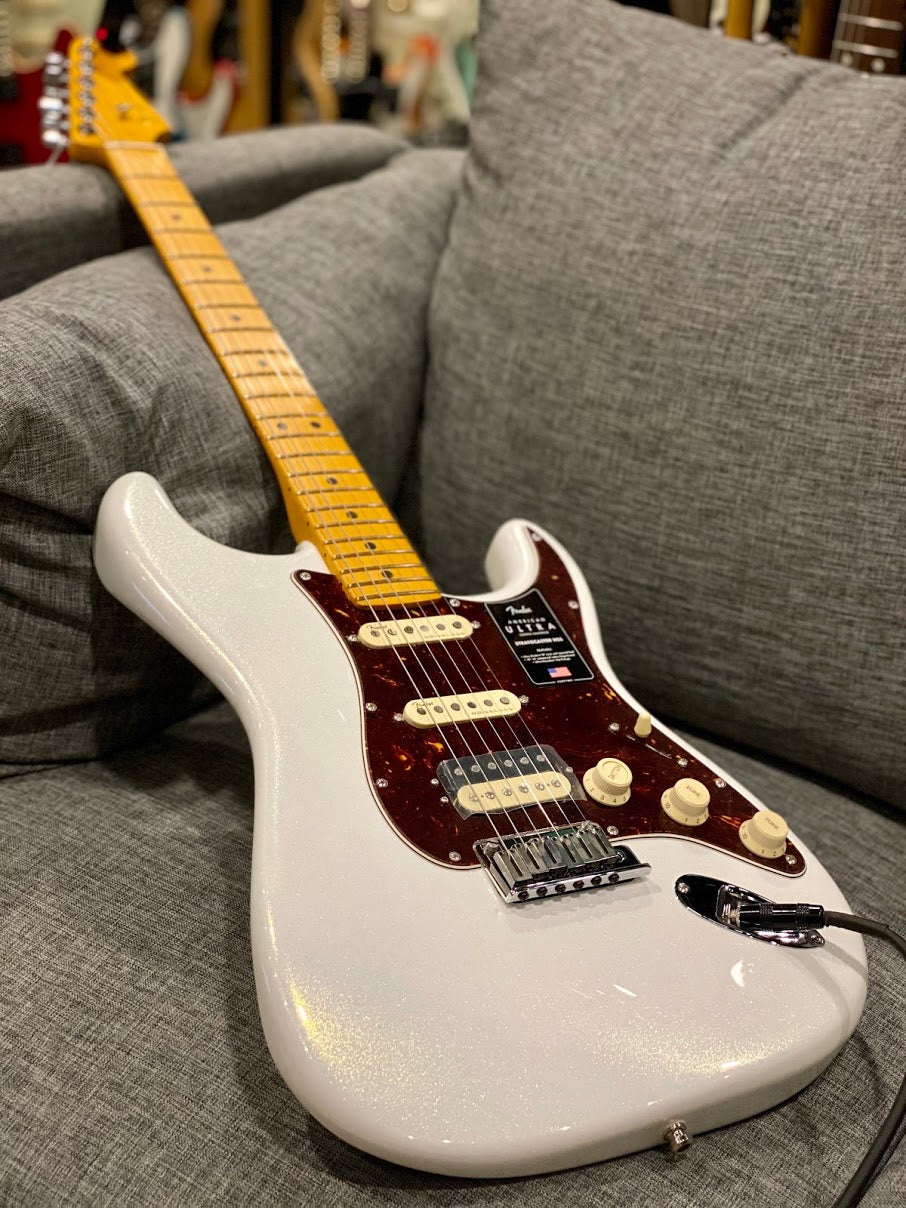 Fender American Ultra Stratocaster HSS - Arctic Pearl with Maple FB