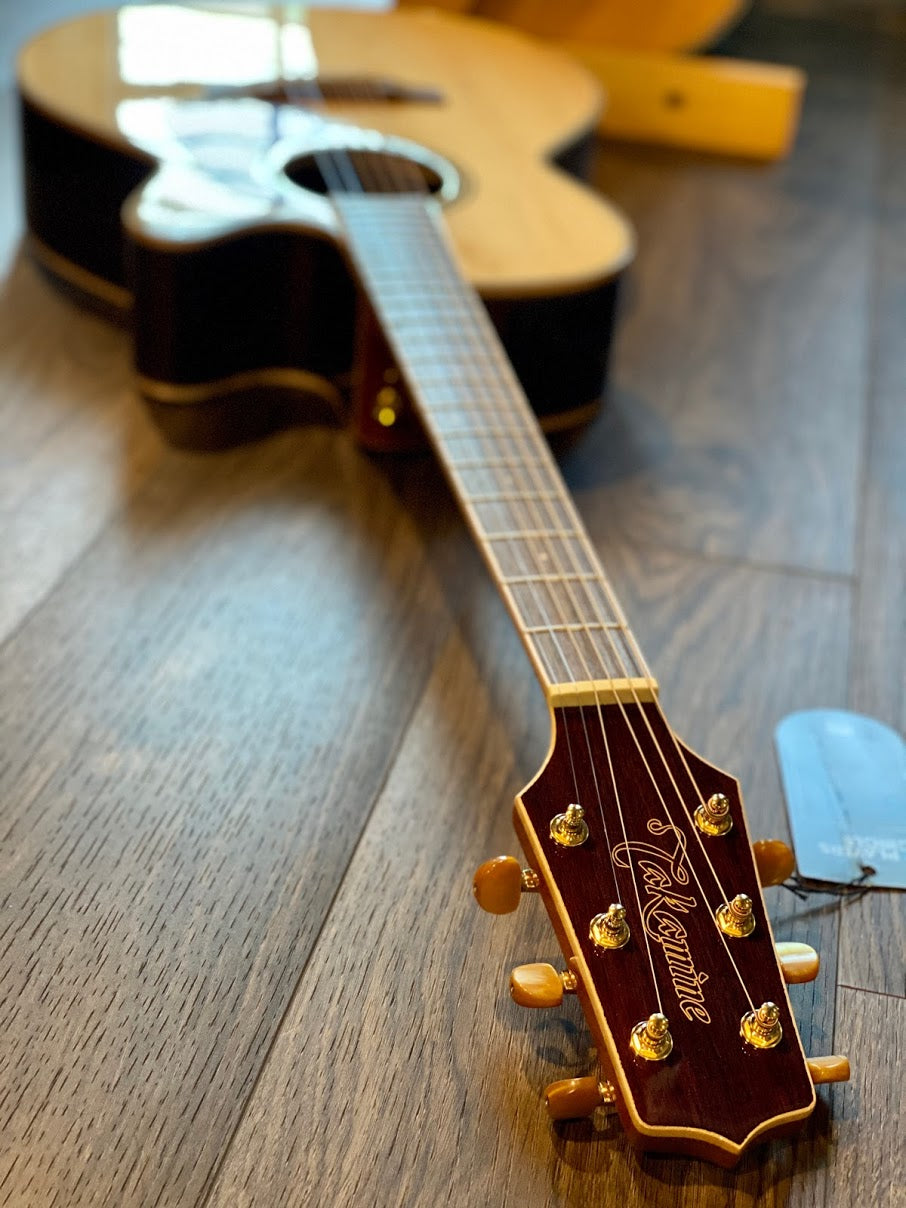 Takamine GN71CE - Natural