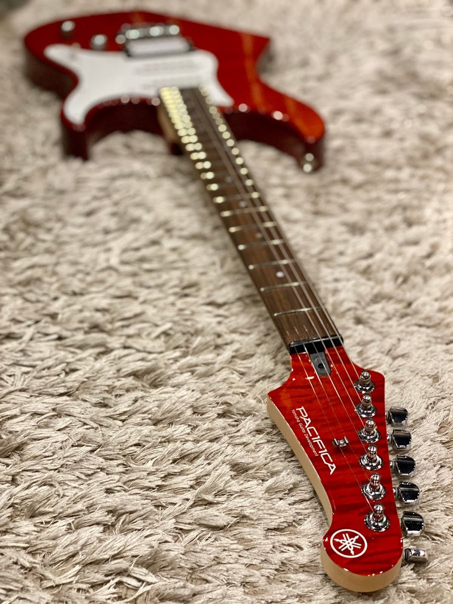 Yamaha Pacifica 212 VFM CMB in Caramel Brown