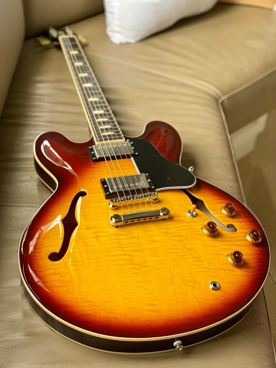 Tokai ES-198 TB Semi Hollow Vintage Series in Tea Burst