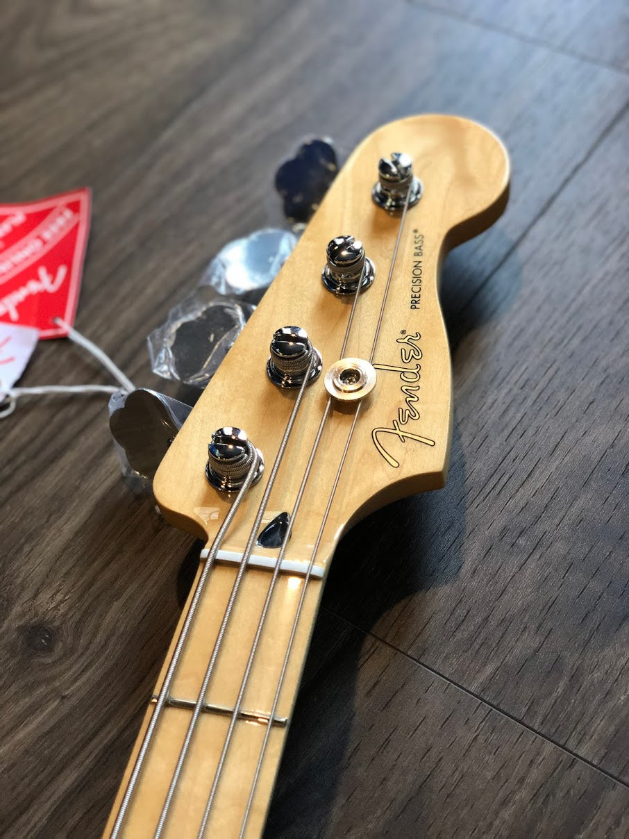 Fender Player Precision Bass Maple FB in Buttercream