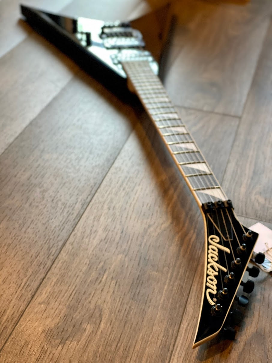 Jackson JS King V JS32 Amaranth FB Gloss Black