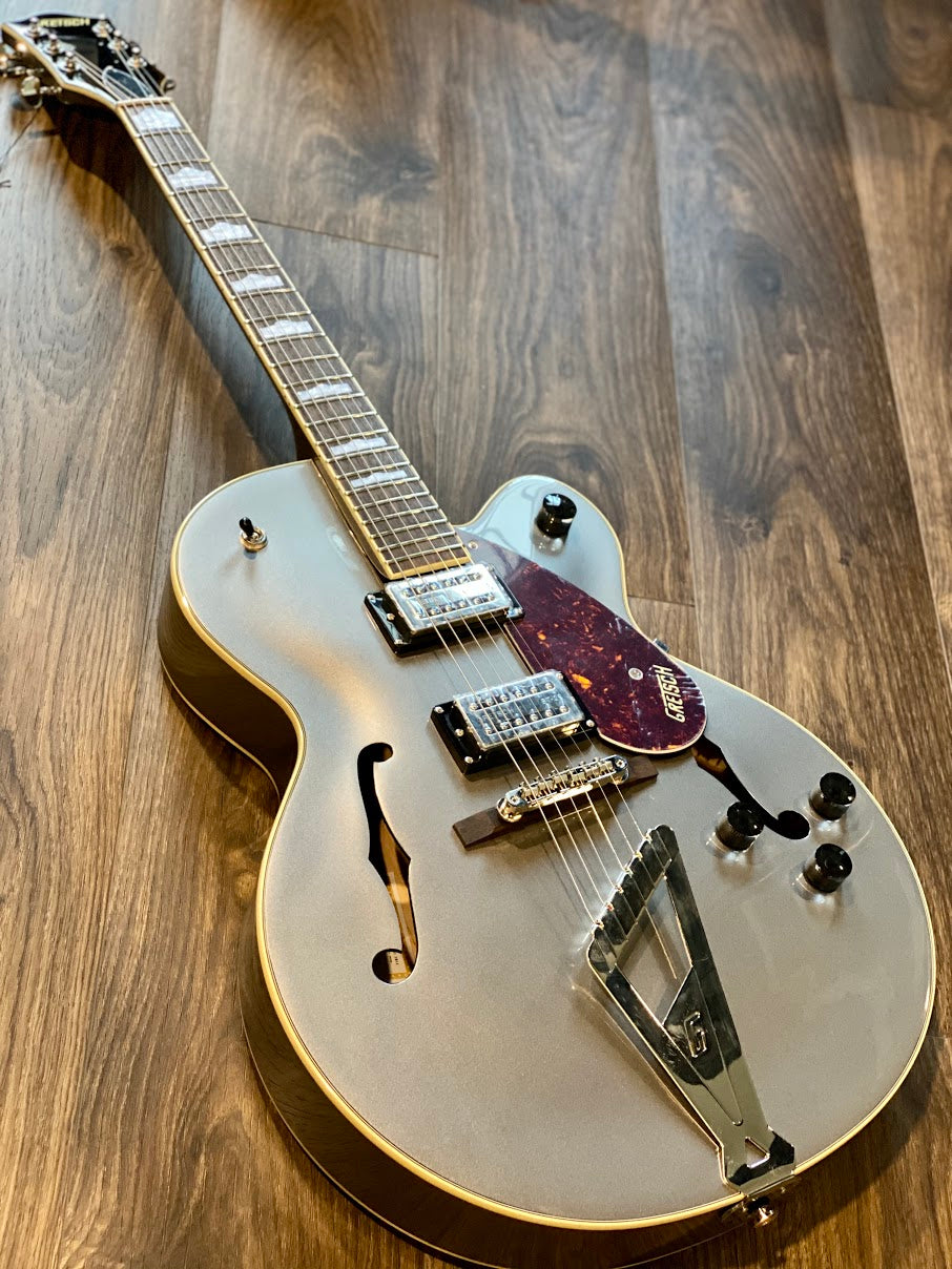 Gretsch G2420 Streamliner Hollow Body Single Cutaway Chromatic II in Phantom Metallic (USED)