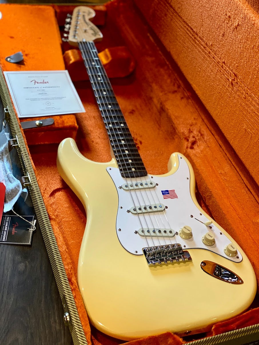 Fender USA Yngwie Malmsteen Stratocaster with maple FB in Vintage White