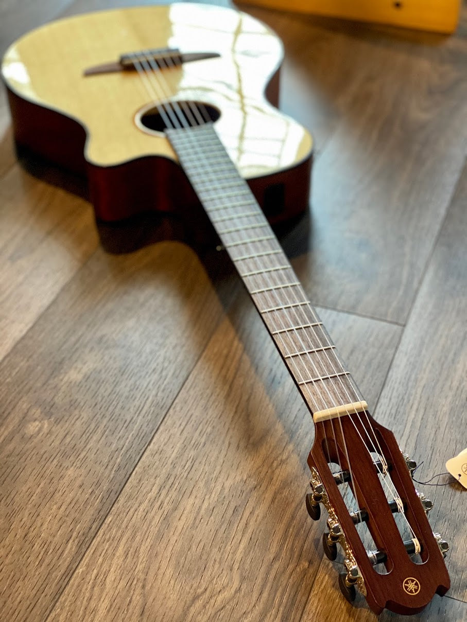 Yamaha NTX1 Acoustic Electric Nylon - Natural