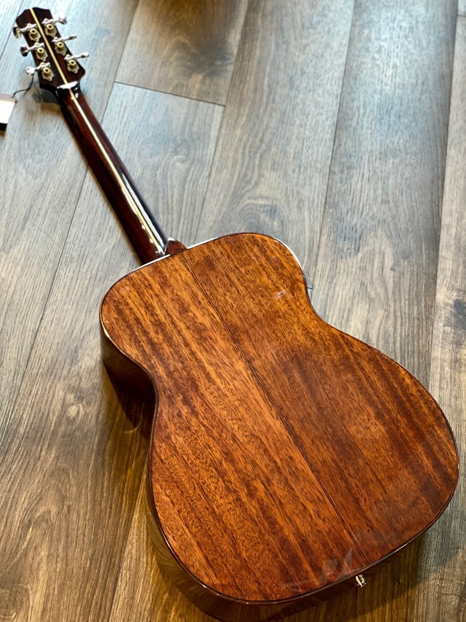 SQOE Spain A830 OM Solid Top Mahogany in Natural with Fishman Presys Plus II Preamp