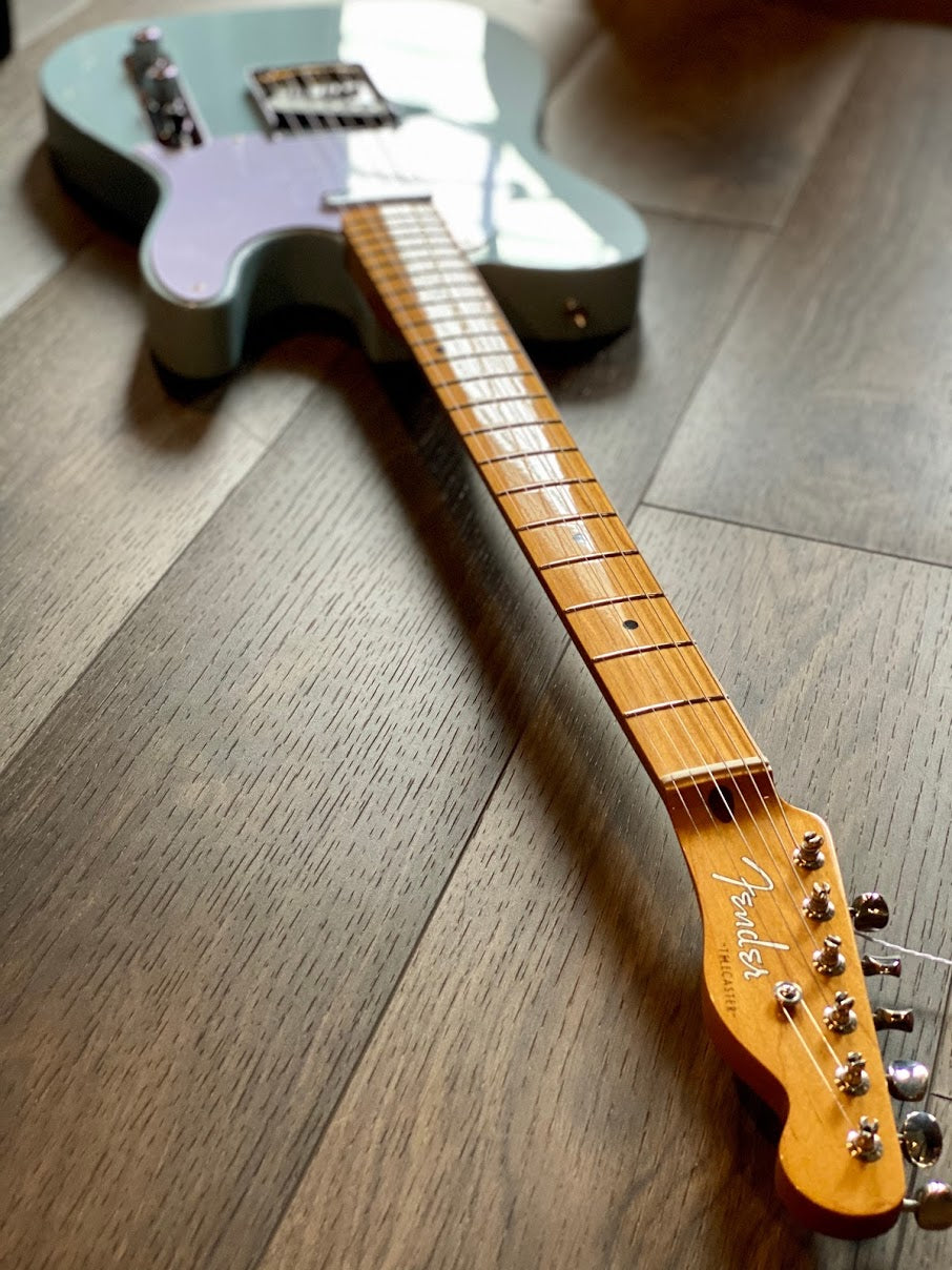 Fender Vintera 50s Telecaster with Maple FB in Sonic Blue