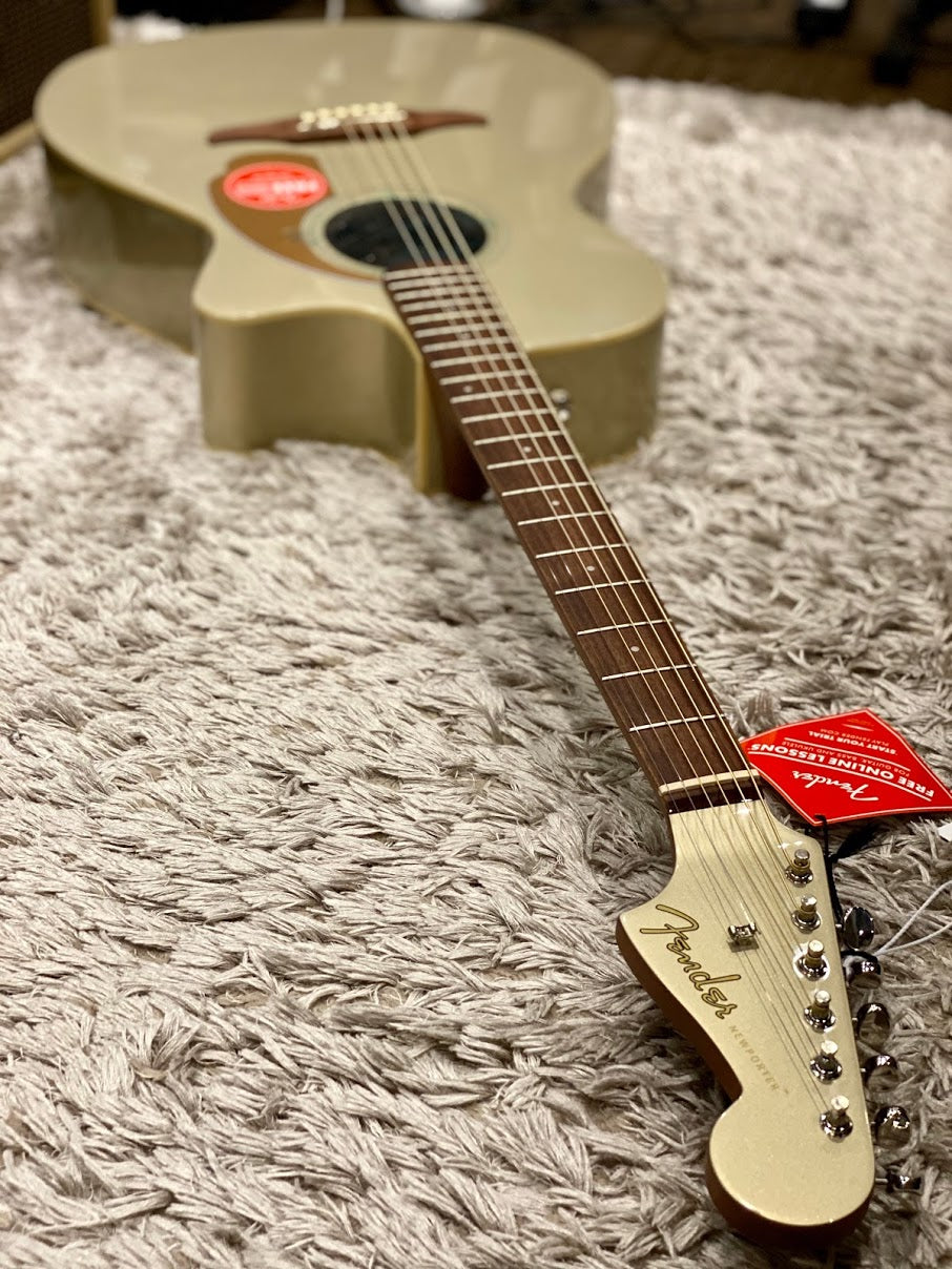Fender Newporter Player - Champagne