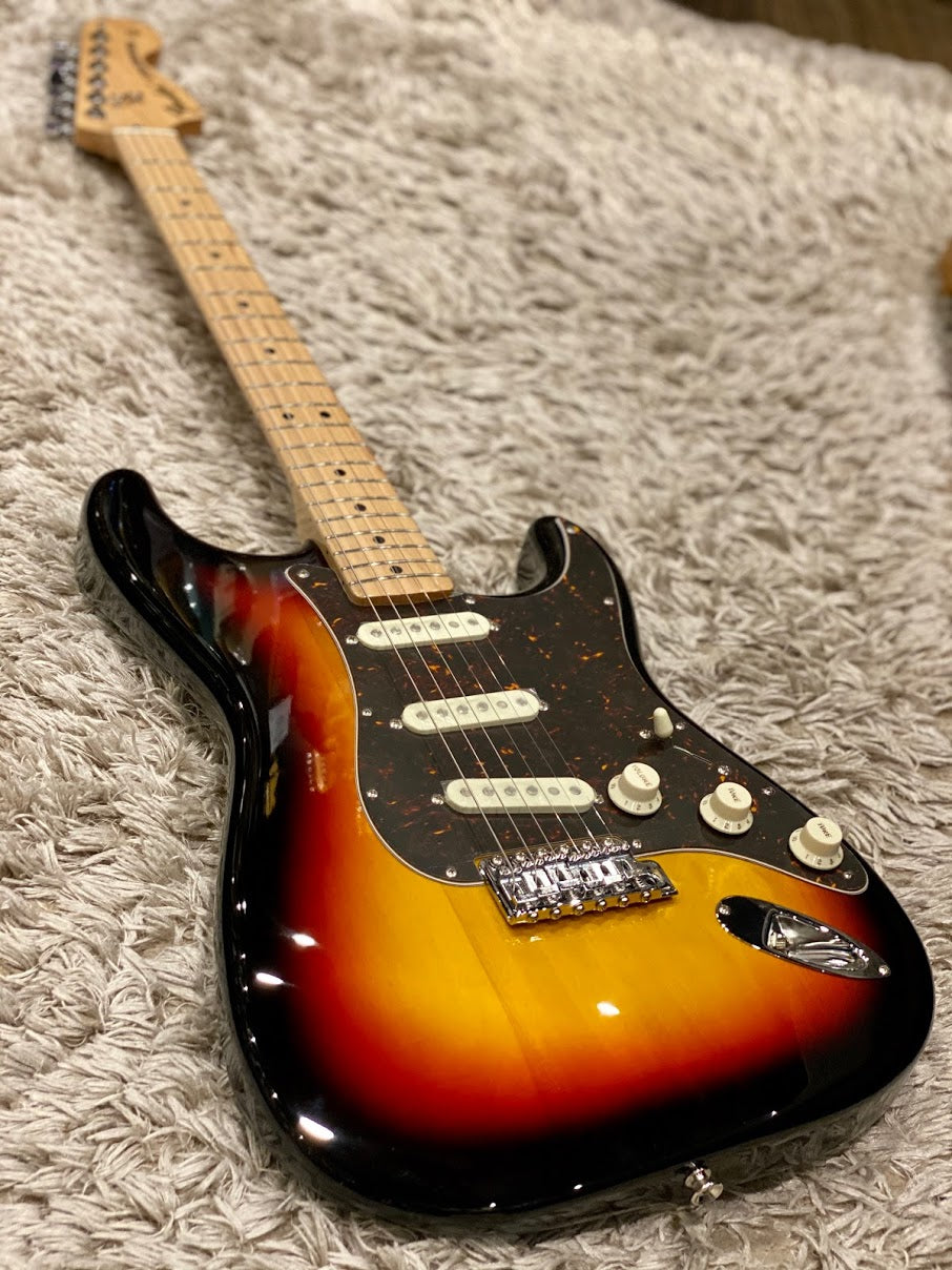 tobacco sunburst strat black pickguard with - Any Photos ? Fade Chocolate 2 Fender Player Stratocaster In Sunburst