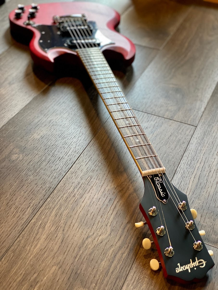 Epiphone SG Classic Worn P-90s ใน Worn Cherry