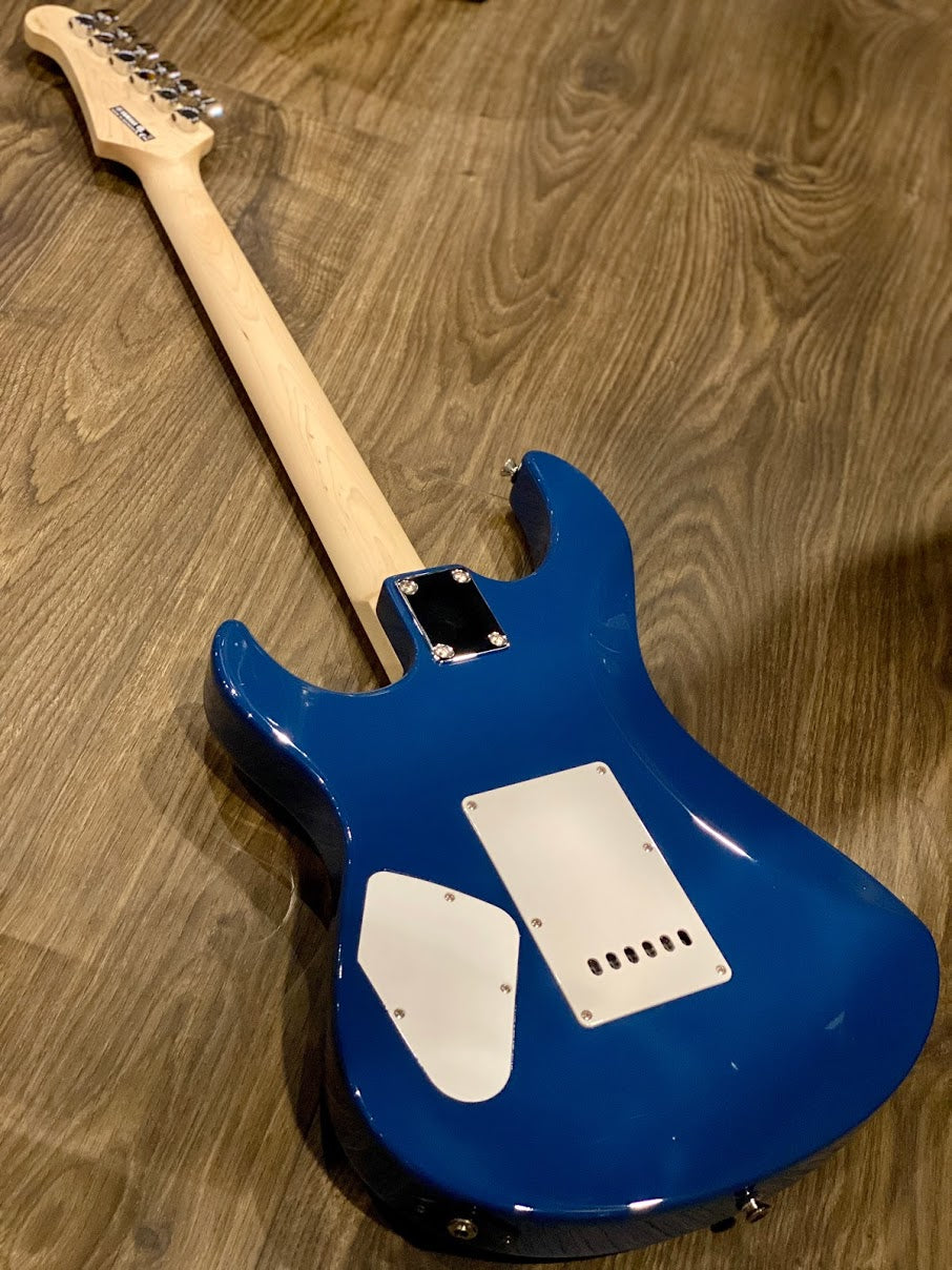 Yamaha PAC112V Pacifica - United Blue