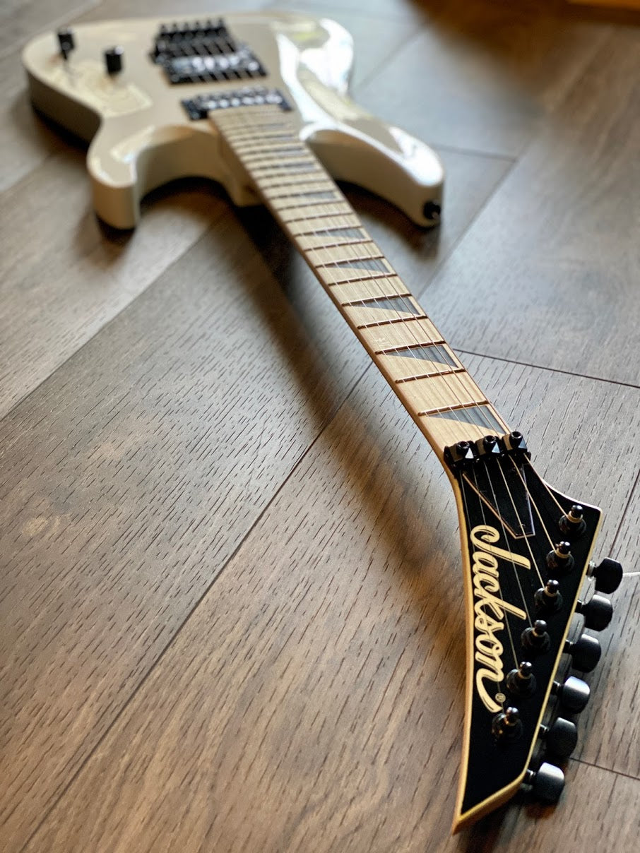 Jackson Dinky Arch Top JS32 DKAM - Snow White