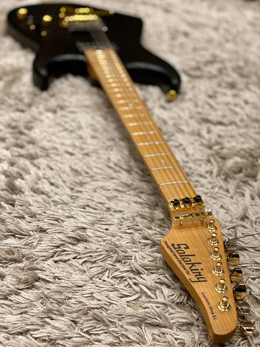 Soloking MS-1 Custom 22 HH FR in Satin Black Matte with Floyd Rose and Gold Hardware