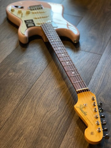 Fender American Original 60s Stratocaster สี Shell Pink พร้อม Rosewood FB