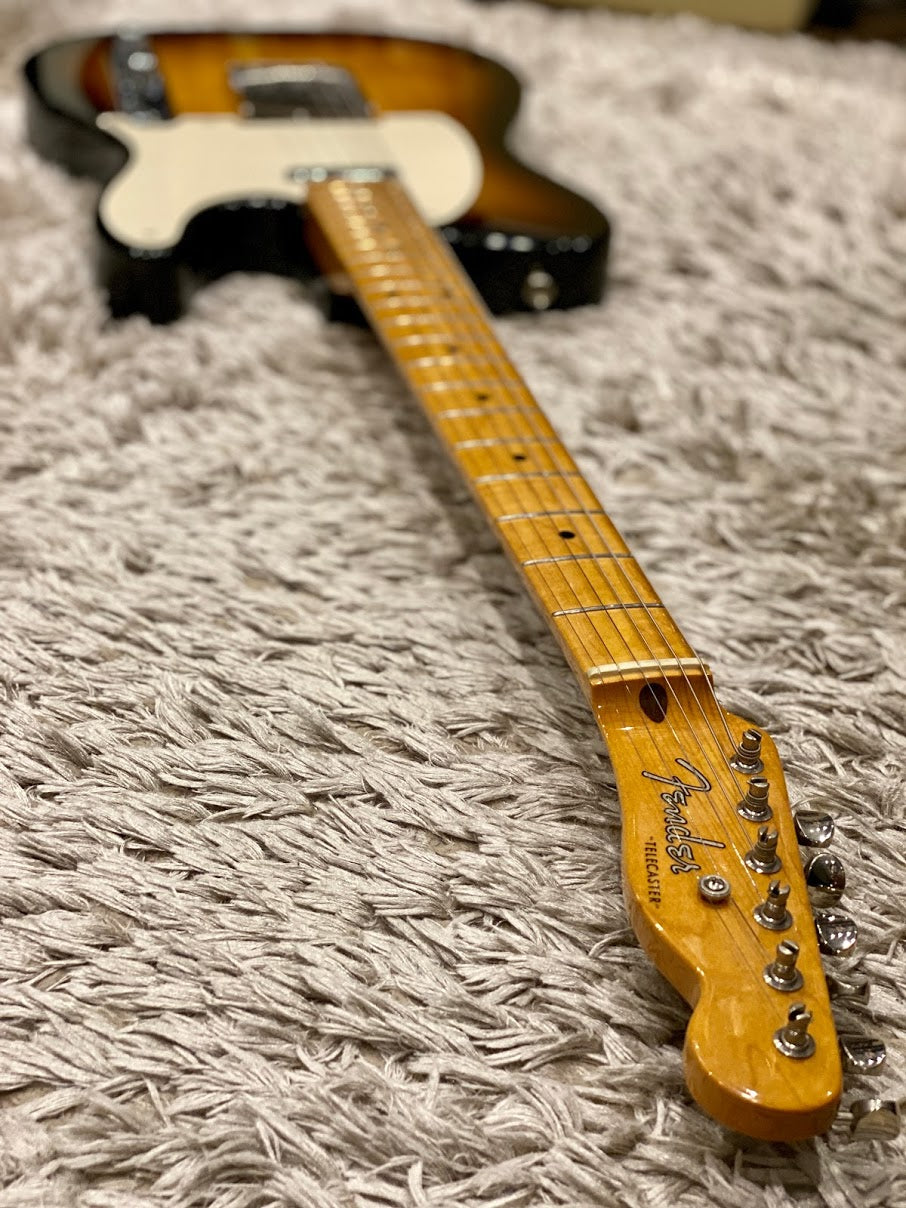 Fender Classic 50s Telecaster with Maple FB in 2 Tone Sunburst