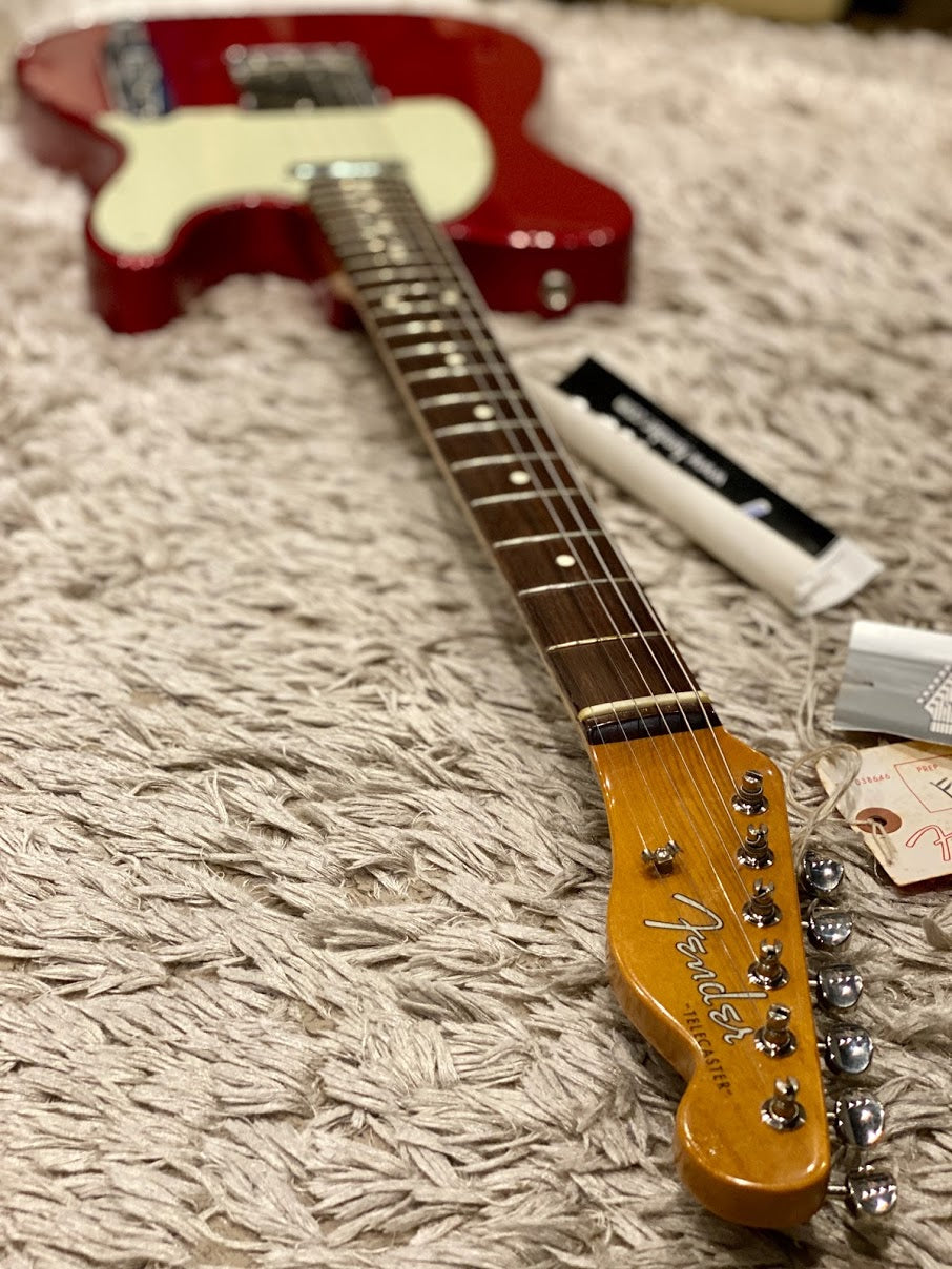 Fender Classic 60s Telecaster with Rosewood FB in Candy Apple Red