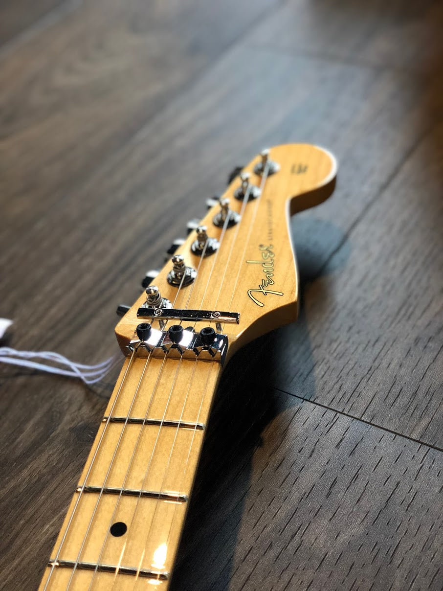 Fender Player Series Stratocaster FR HSS with Maple FB in Tidepool with Floyd Rose