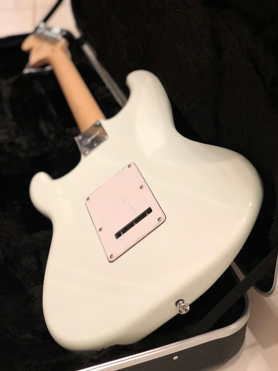 Squier Affinity Stratocaster with Laurel FB in Sonic Blue