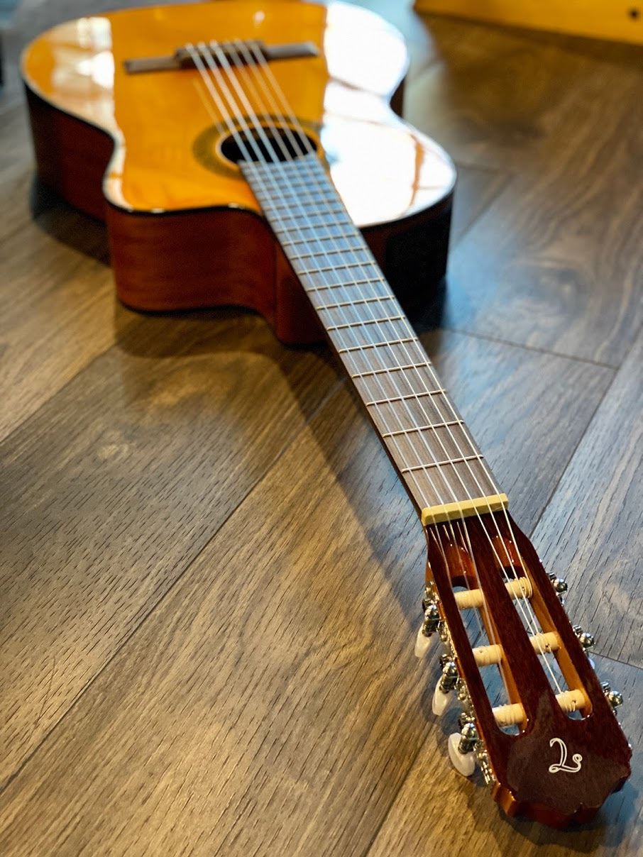 Takamine GC1CE NAT Nylon Acoustic Electric จากธรรมชาติ