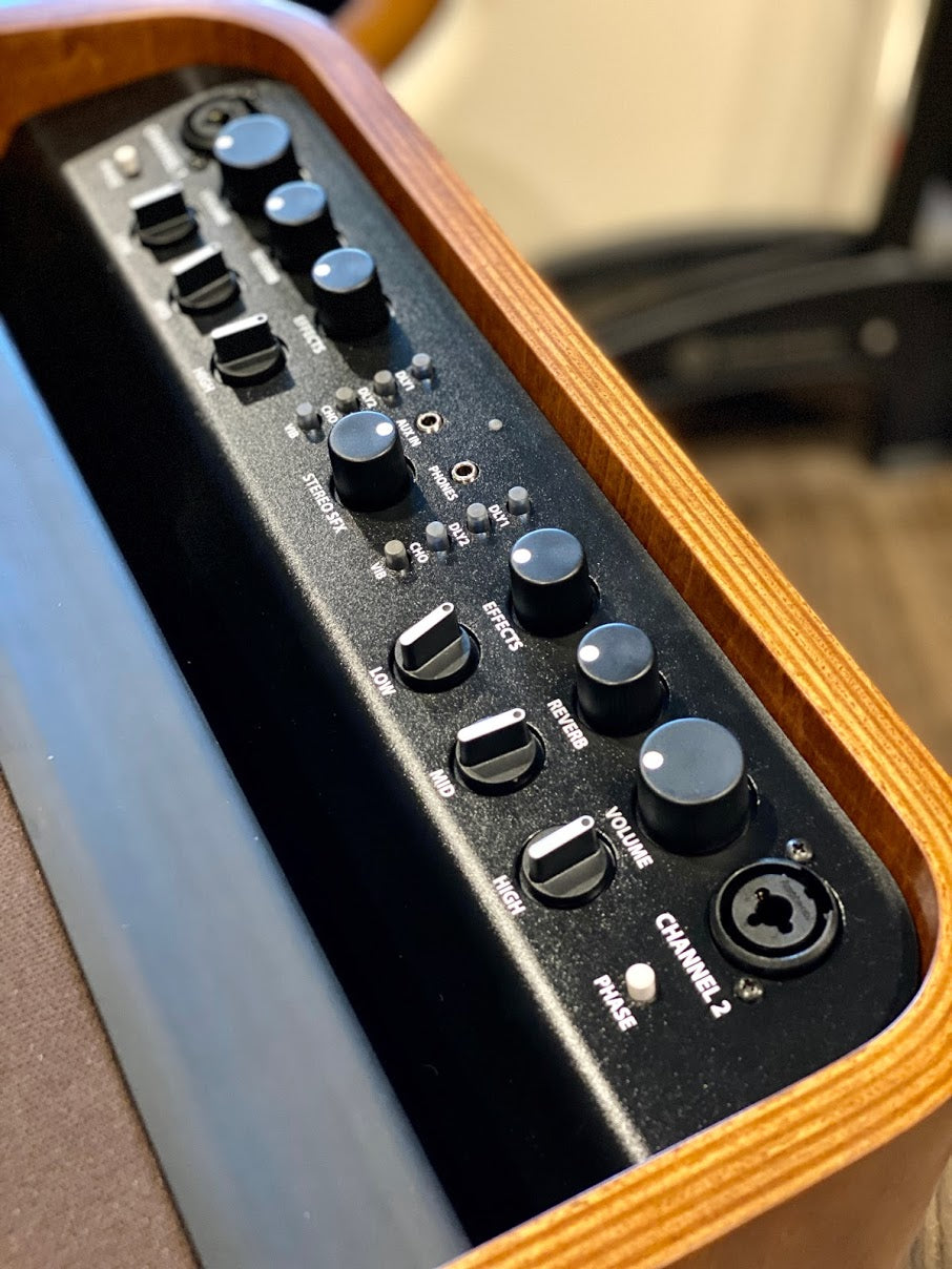 เฟนเดอร์อะคูสติก SFX วอลนัท