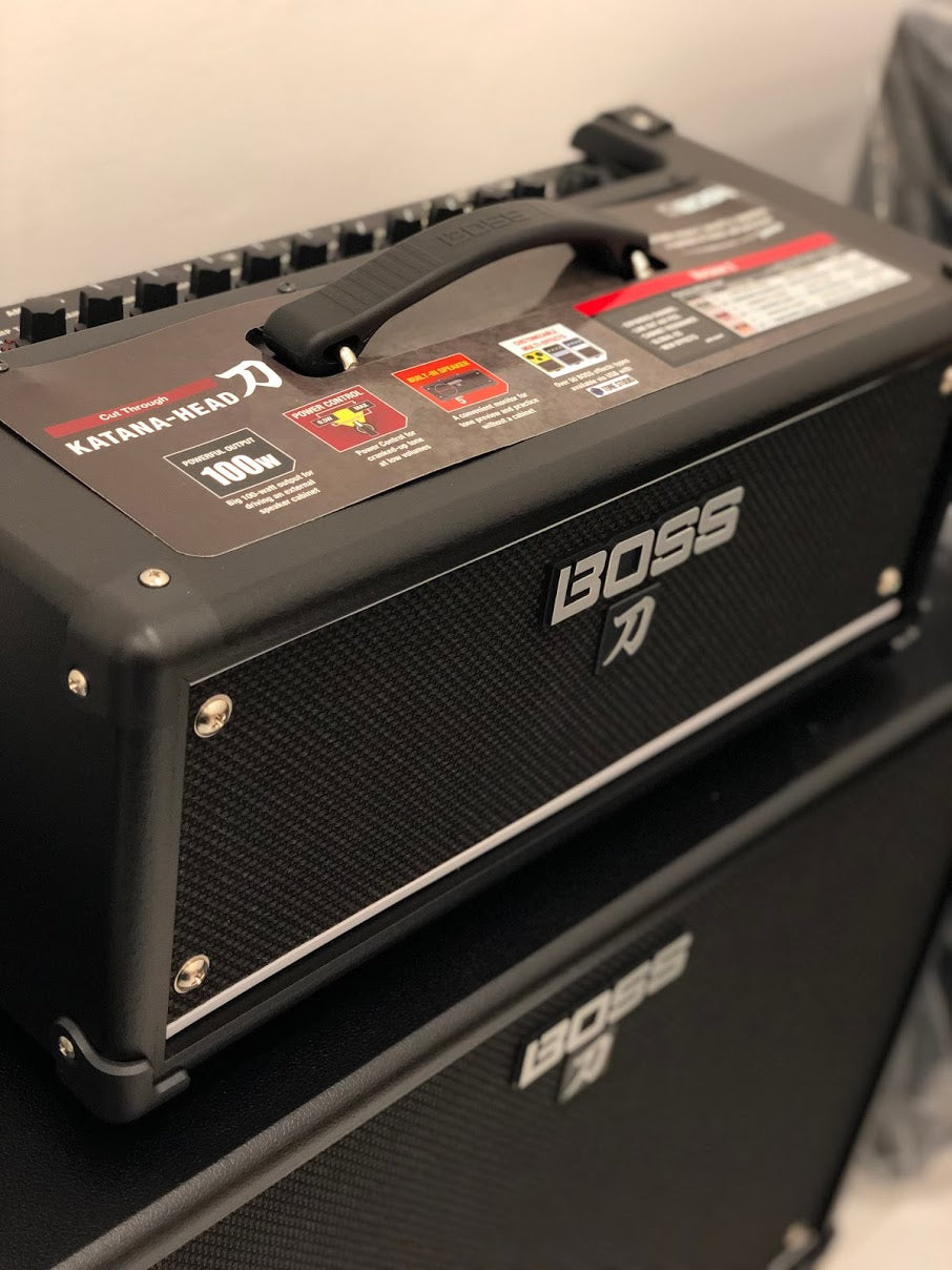 Boss Katana Head COSM Head with Internal speaker + Boss Katana 212 150 Watt Cabinet