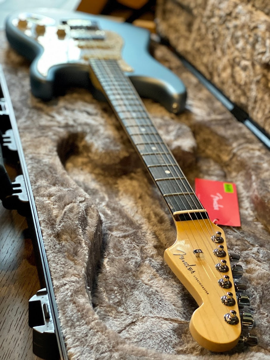 Fender American Elite Stratocaster HSS Shawbucker with Ebony FB in Satin Ice Blue Metallic