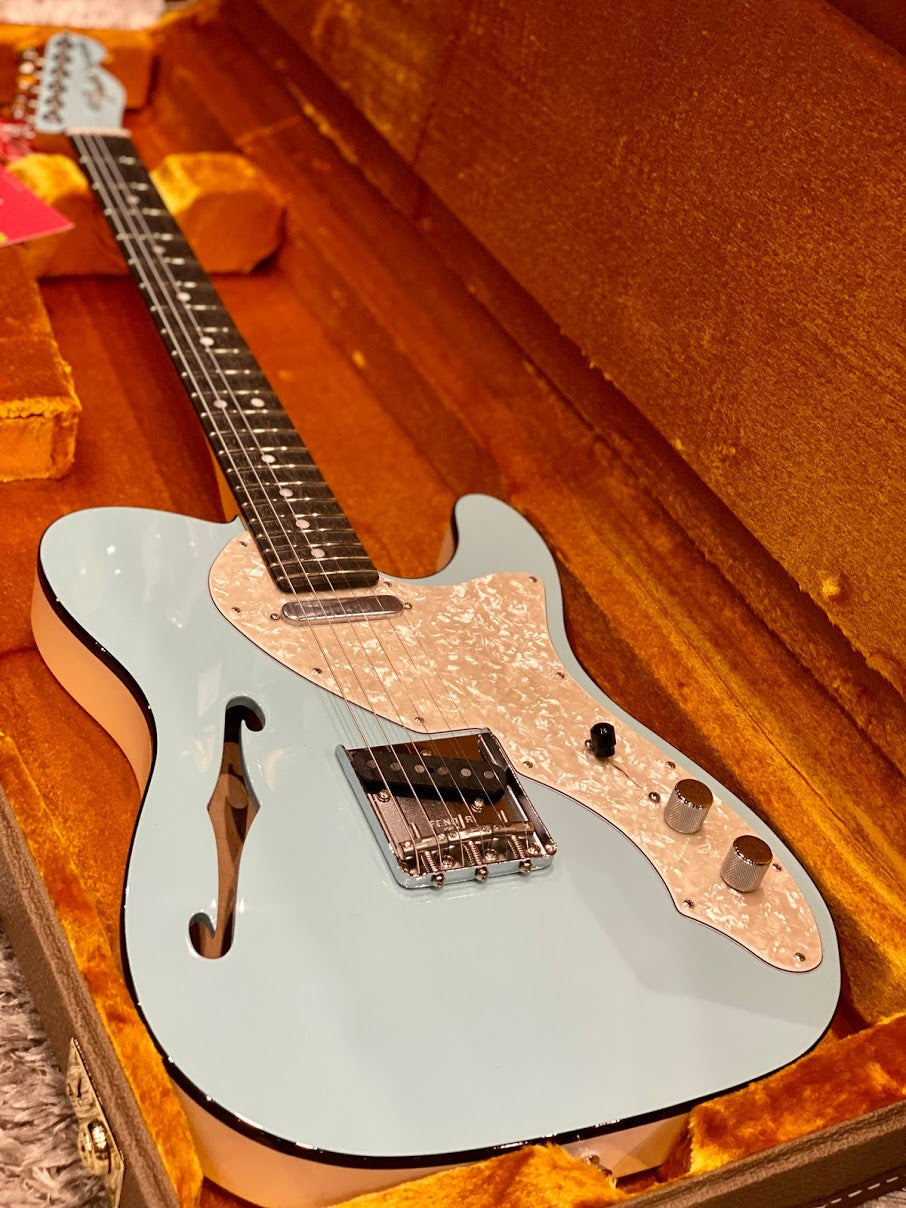 Fender Limited Edition Two Tone Telecaster Thinline in Daphne Blue