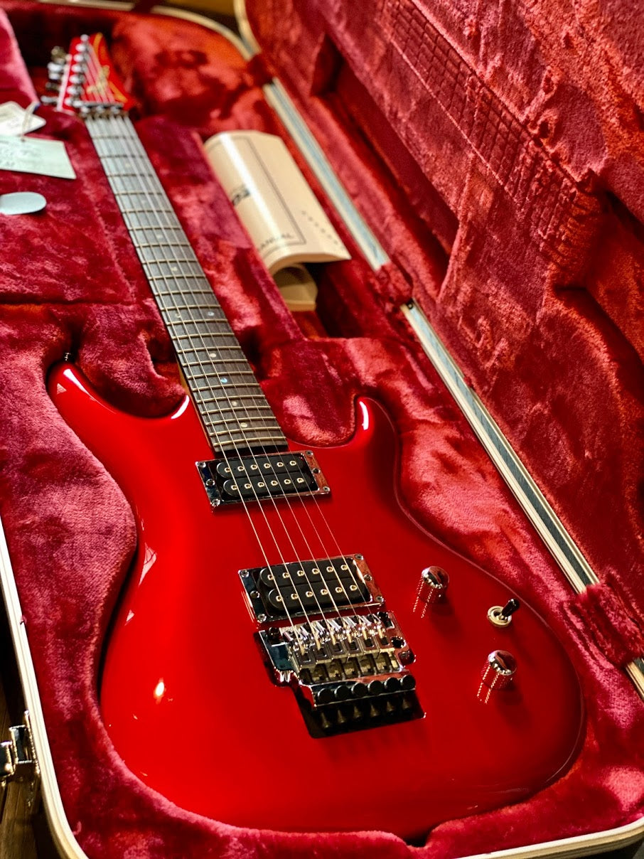 Ibanez JS1200 Joe Satriani Guitar in Candy Apple