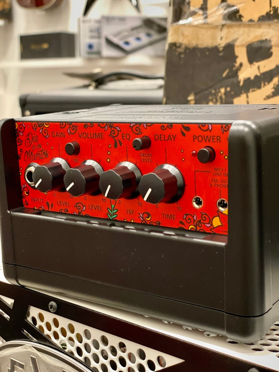 Blackstar Fly 3 Mini Amp Limited Edition Sugar Skull 2