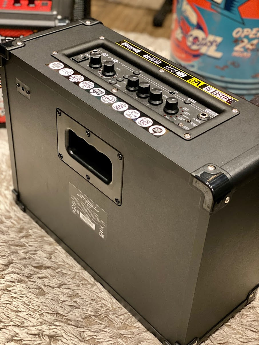 Blackstar ID Core 40 V3 2x6. inch Stereo Combo Amp with Effects