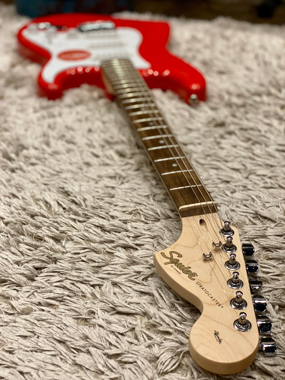 Squier Affinity Stratocaster in Race Car Red