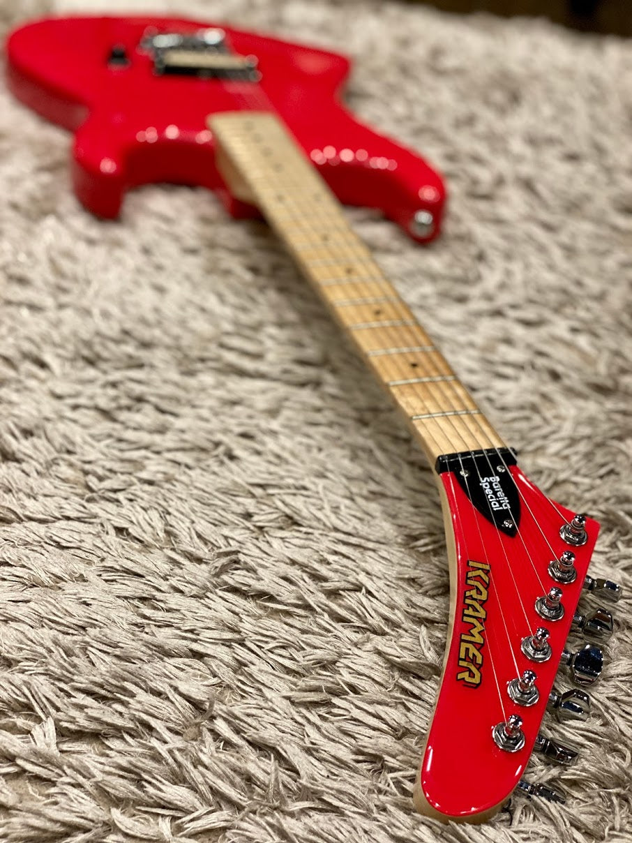 Kramer Baretta Special ใน Ruby Red
