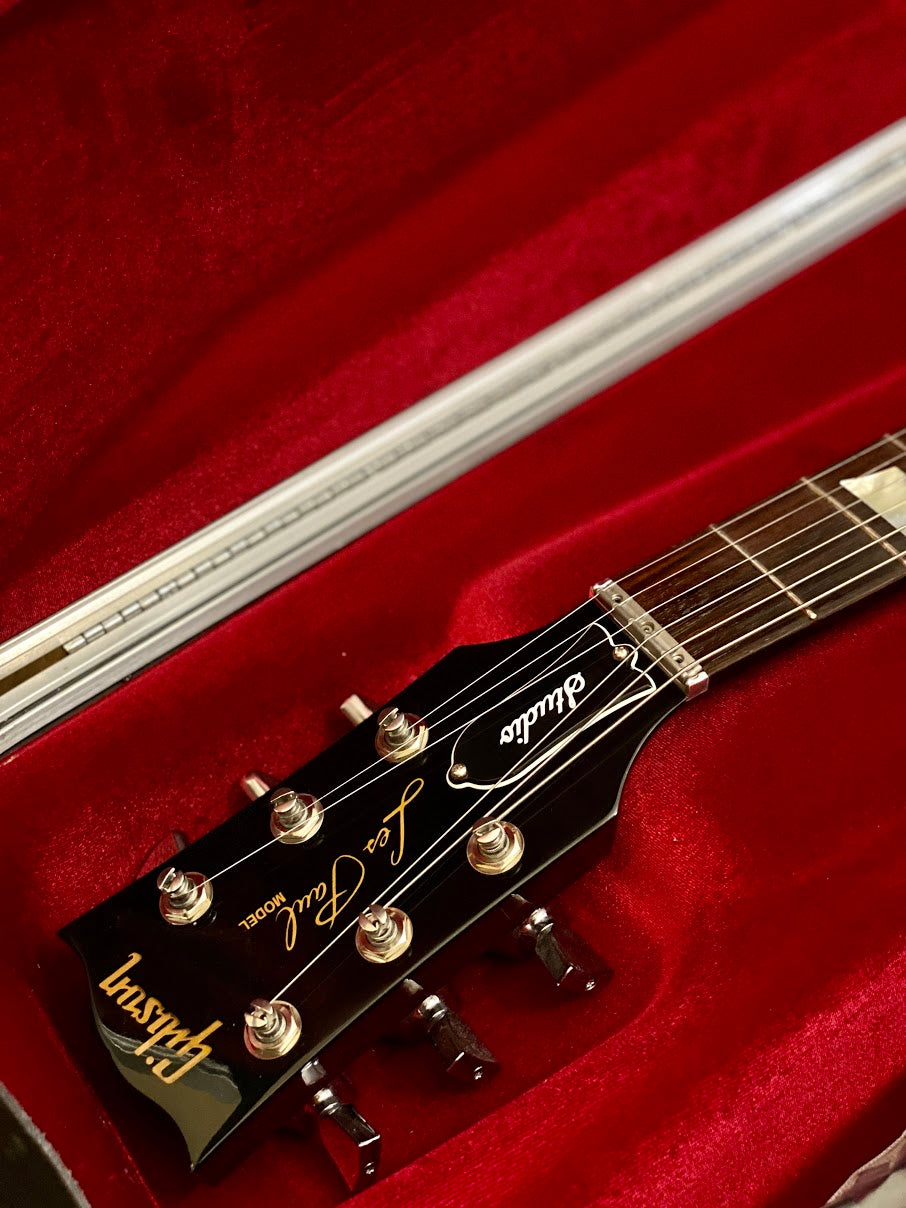 Gibson 2016 Les Paul Studio HP with Case in Wine Red