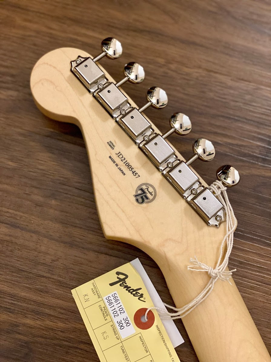 Fender Japan Hybrid II Stratocaster with Maple FB in 3 Color Sunburst