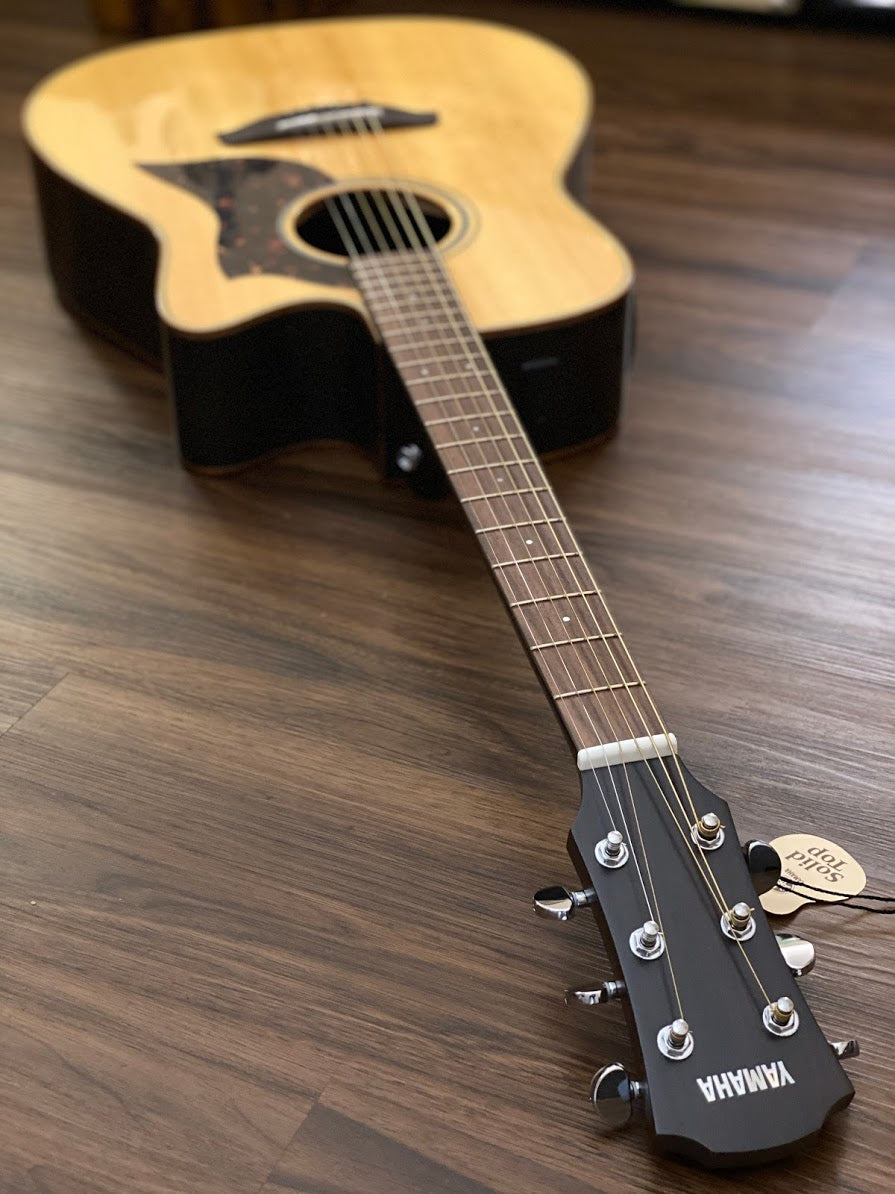 Yamaha A1R Dreadnought Cutaway - Vintage Natural
