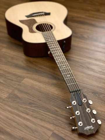 Taylor GTe Urban Ash Acoustic Electric - Natural