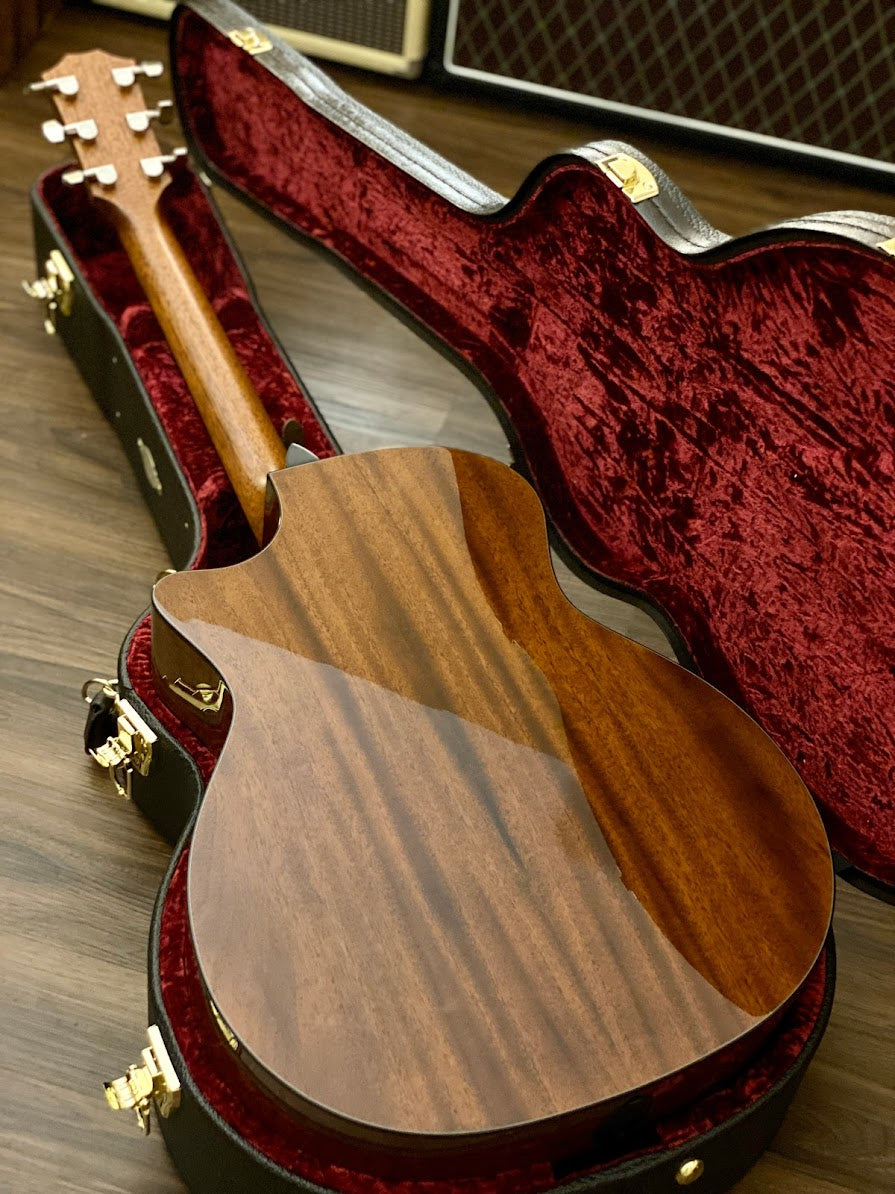 Taylor 514ce - Mahogany Back and Sides with V-Class Bracing