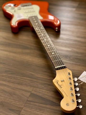 Fender Japan Traditional II 60s Stratocaster with RW FB in Fiesta Red